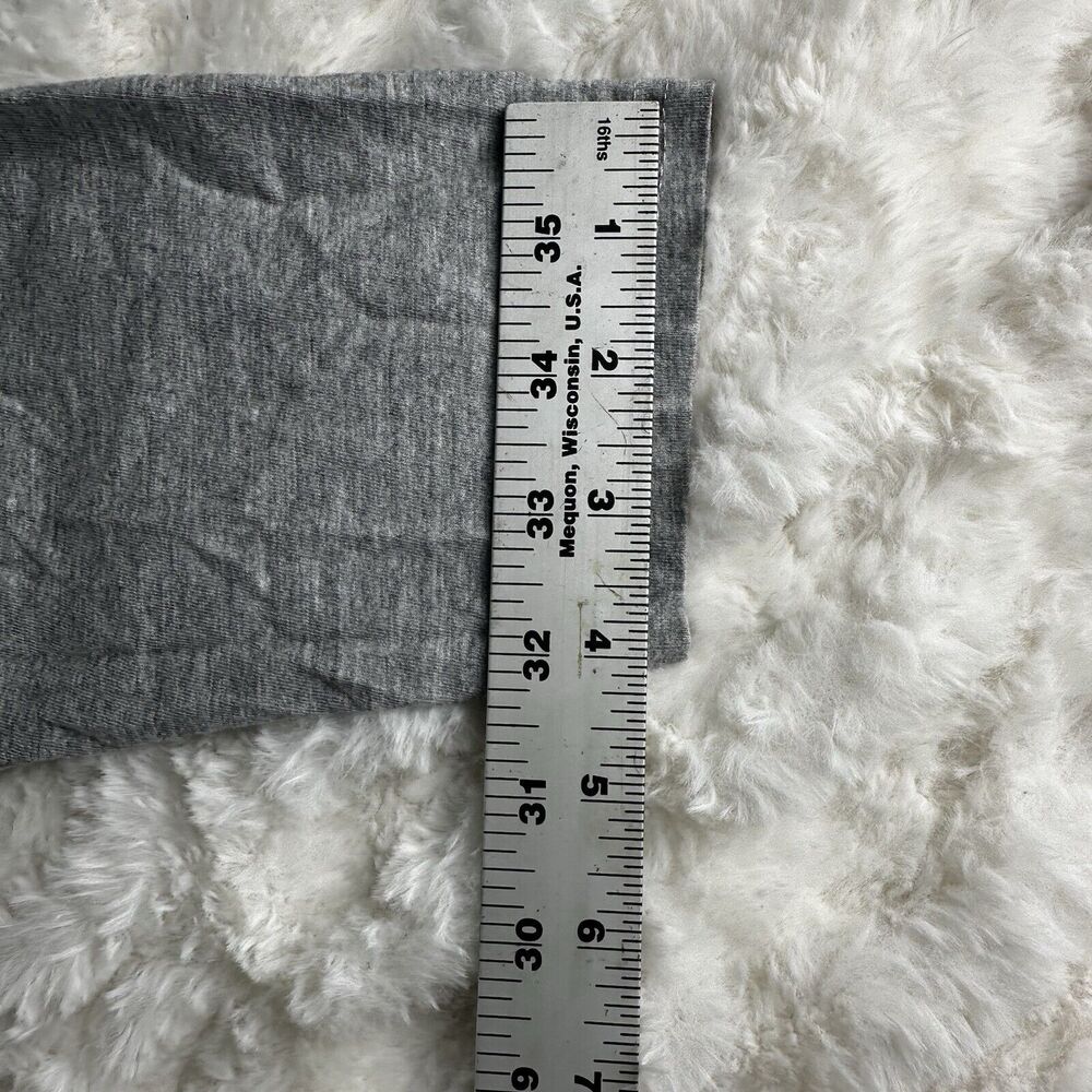 O’Neill Surf Co. - 3/4 Sleeve- Black and gray- Medium modern fit - Picture 8 of 9